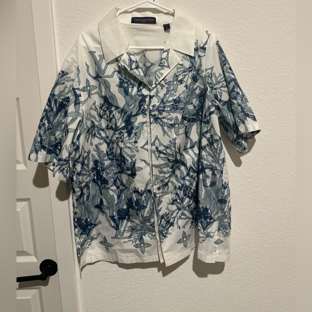 Authentic Louis Vuitton White and Blue Patterned Shirt